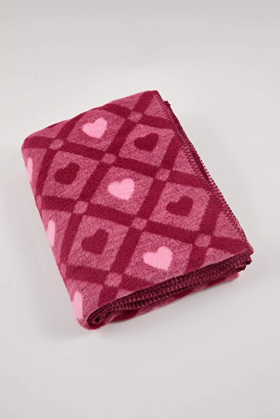 TRENDYOLMİLLA HOME Κουβέρτα τηλεόρασης με σχέδιο καρδιάς TPHSS26TB00002