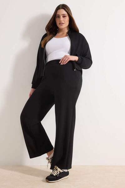Trendyol Curve Set de trening negru, subțire, moale, confortabil, din țesătur...