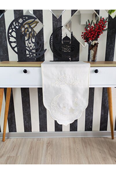 Nakışkonsept Ramadan Kaarem (Hayirli Ramazanlar) and Crescent Pattern Embroid...