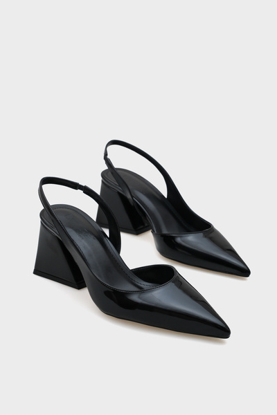 Capone Outfitters Жіночі туфлі з лакованої шкіри з відкритою спинкою з гостри...