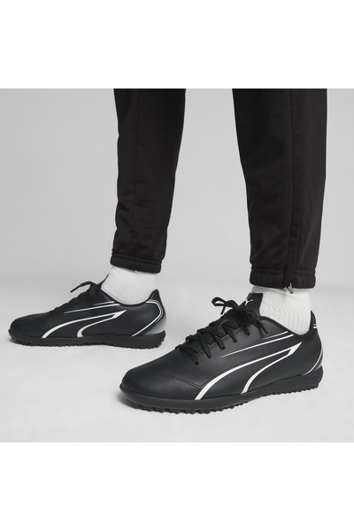 Puma Vitorıa TT 107484 Unisex Halısaha Ayakkabısı SİYAH-BEYAZ