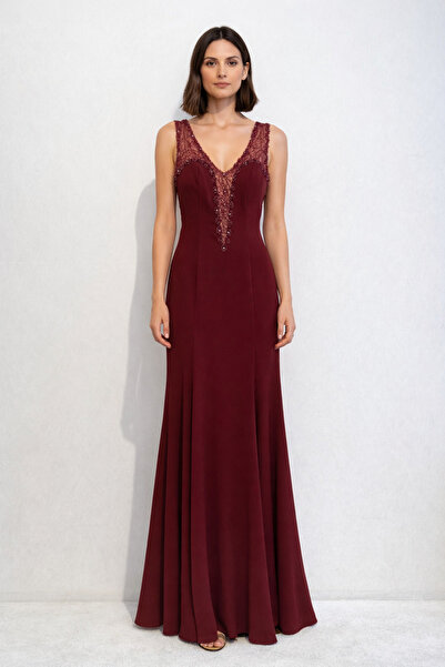 Saygın Kadın Taşlı Balık Abiye