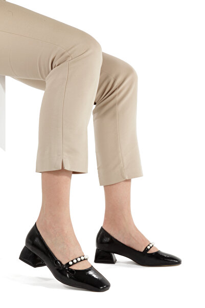 Hanımsoller حذاء يانكي نسائي أسود بكعب قصير مزين باللؤلؤ