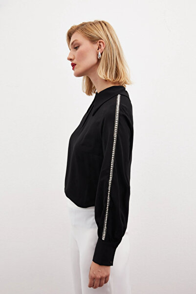 Sateen Bluză neagră cu detaliu perlat