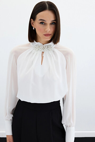 Sateen Блуза з коміром з аксесуарами екрю