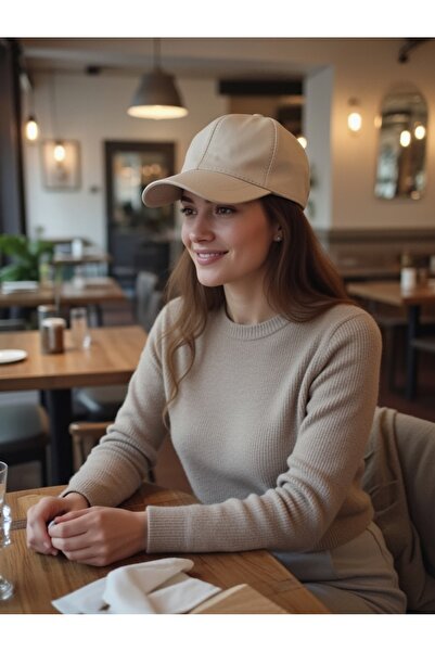 BY SCK قبعة للجنسين بلون كريمي - جلد 100%