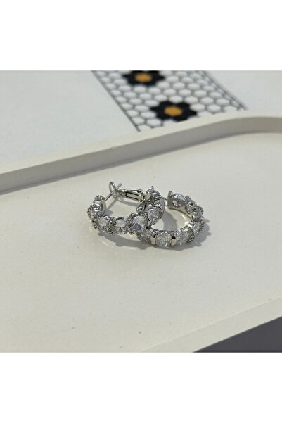 BULUT SEPETİ أقراط حجرية فضية اللون