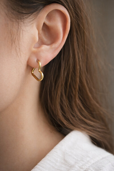 Owentis حلق على شكل قلب أساسي من الفولاذ الذهبي - لا يعتم -