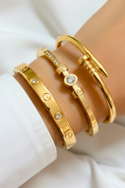 Crc Bijuteri طقم أساور نسائية من الحجر الذهبي مكون من 3 قطع - تصميم أنيق ولامع