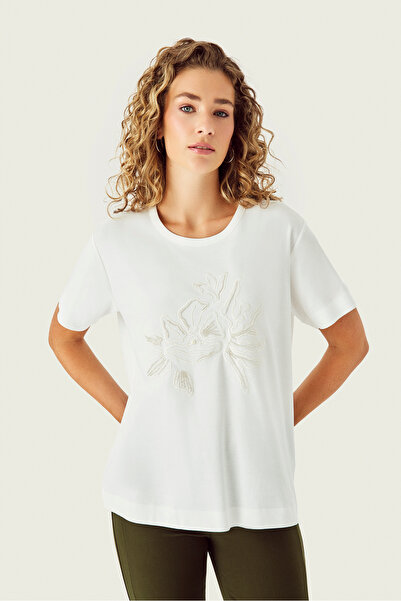 Naramaxx Üzeri Çiçek Desenli Ekru T-Shirt