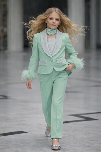 By Feyza Kids Collection طقم بناتي مكون من 4 قطع، جاكيت مزين بالريش، بنطلون، ...