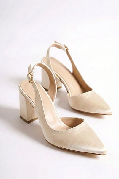 Shoesers Kadın Bej Saten Kumaşlı Asimetrik Bantlı Sivri Burunlu Kalın Topuklu...