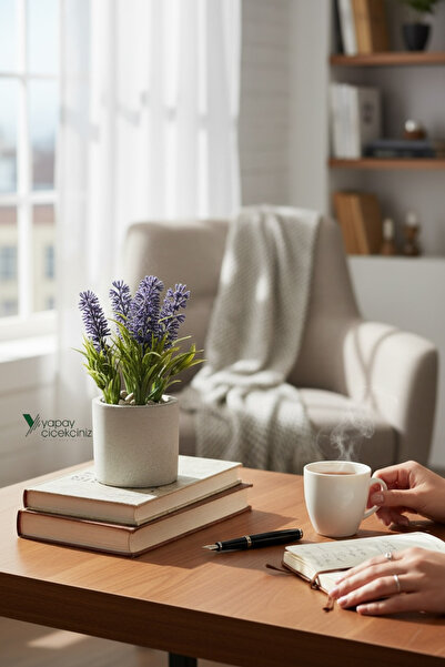 YAPAY ÇİÇEKÇİNİZ GRİ BETON SAKSIDA MOR RENKLİ YAPAY LAVANTA DEMETİ