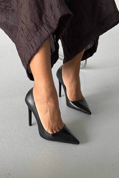 AYAKKABI PRENSİ Fia BLACK SNAKE PATTERN