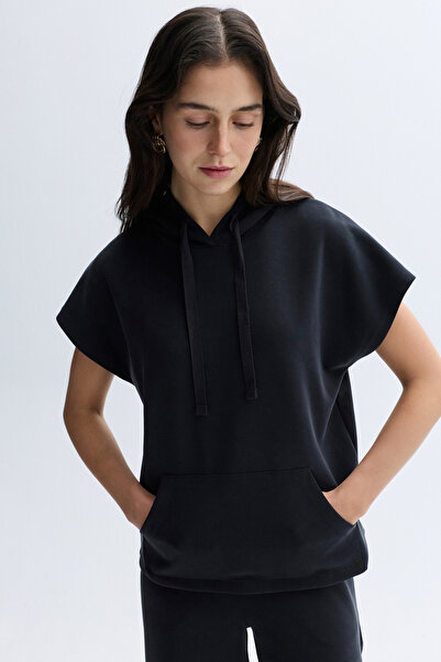 Mudo سترة رياضية بغطاء للرأس وأكمام قصيرة مصنوعة من مزيج المودال