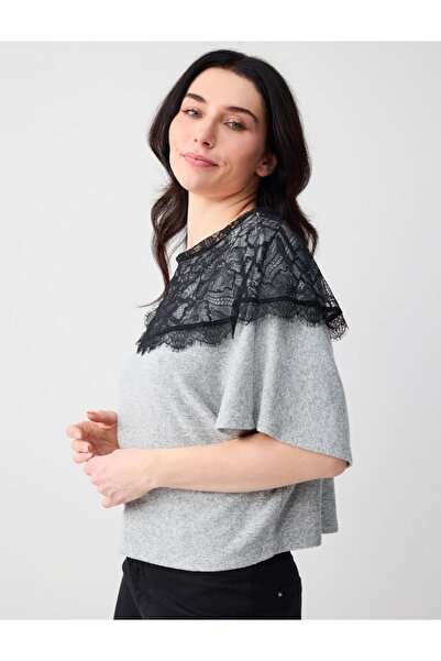 Jimmy Key Сірий меланж з відкритим коміром, рукавами-крилами та мереживними д...