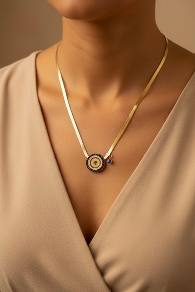 İNN JEWELLERY Çelik Kolye Kararmaz Antialerjik Çeyrek Figürlü ( 2 Yıl İthalat...