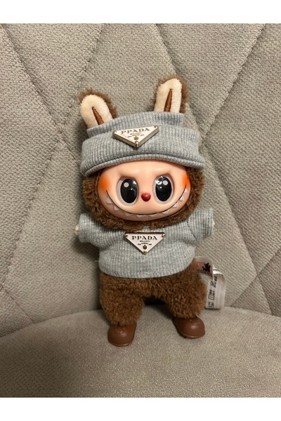 Pop Mart Labubu şık kıyafetli hediyelik anahtarlık