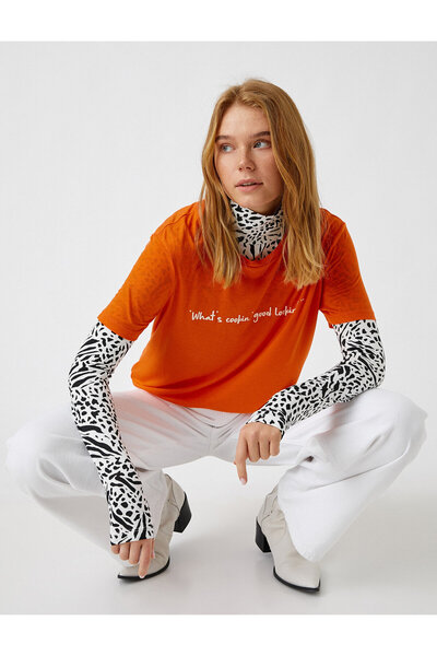 Koton Μπλουζάκι με κοντό μανίκι με λαιμόκοψη