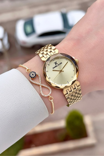 Daniel Klein ساعة يد نسائية بعرض 30 ملم مع سوار ذهبي اللون قابل للتعديل