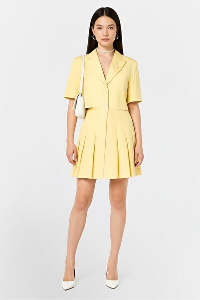 SANDRO فستان نسائي قصير سادة، أصفر
