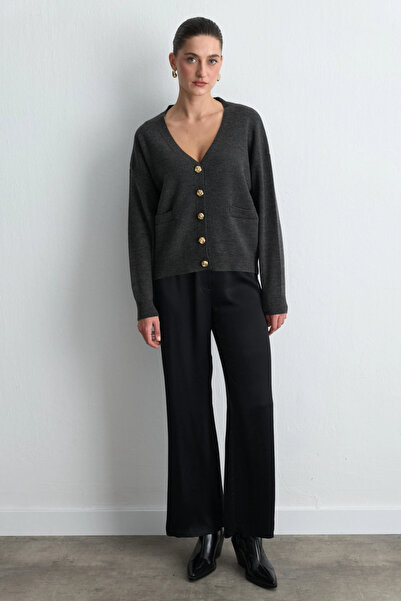 Gusto V-Neck Knitwear Wool Cardigan - Smoked