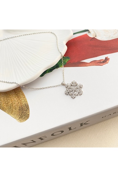 Kyver قلادة حجر الزركون - فضي، 45 سم - 2.5 سم ندفة الثلج