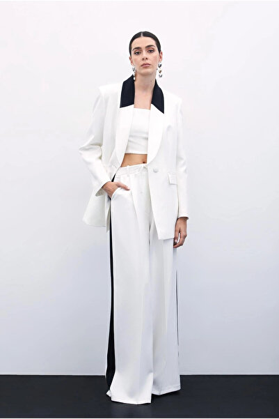 Sateen Ecru kontrastné voľné nohavice