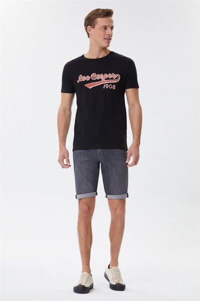 Lee Cooper تي شيرت هاردي رجالي 100% قطن برقبة دائرية باللون الأسود