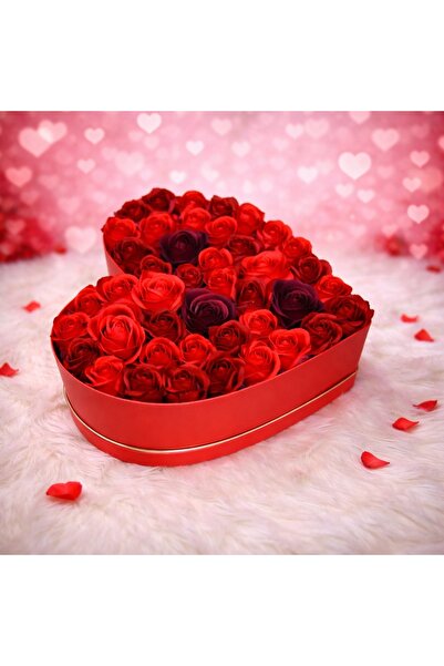 velve Aranjament floral Red Passion cutie inima cu 45 trandafiri sapun, Rosu-...