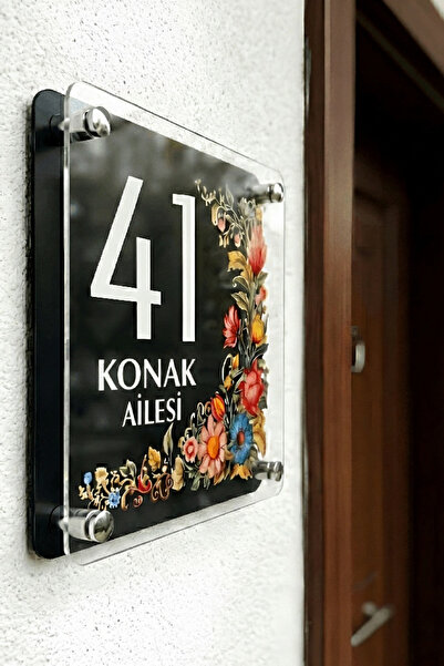 Wooden Factory Kişiye Özel Çiçekli Kapı İsimliği | Zarif Tasarım Ahşap Kapı S...