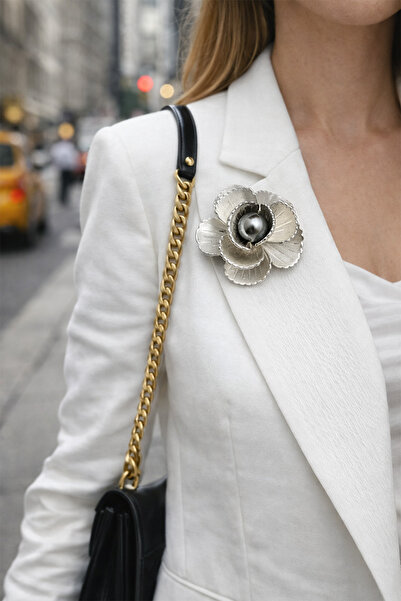 Modex Hematit İncili Beyaz Gül Broş (3cm)