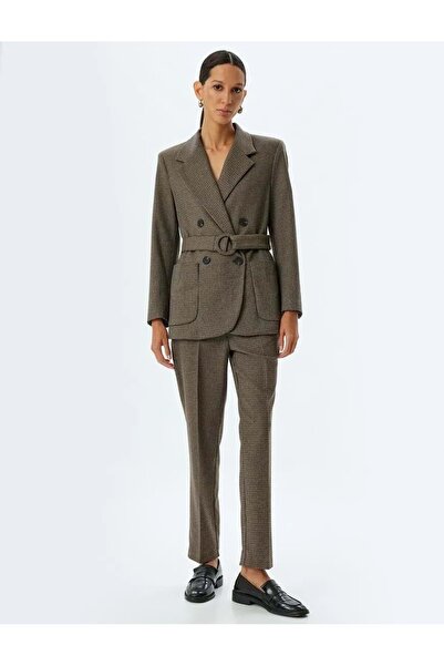 Koton بنطلون قصير من Havuç بخصر قياسي وجيوب 5WAK40006EW بني منقوش