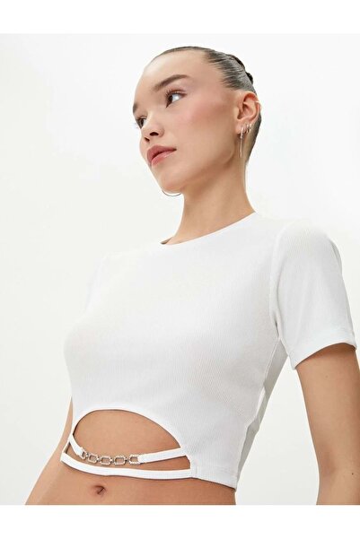 Koton Tricou crop cu mânecă scurtă și detalii accesorii metalice guler rotund...