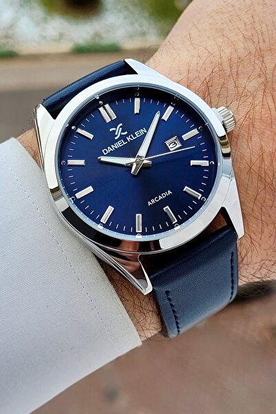 Daniel Klein ساعة يد رجالية بحزام رمادي اللون مقاس 42.5 ملم مع حزام قابل للتع...