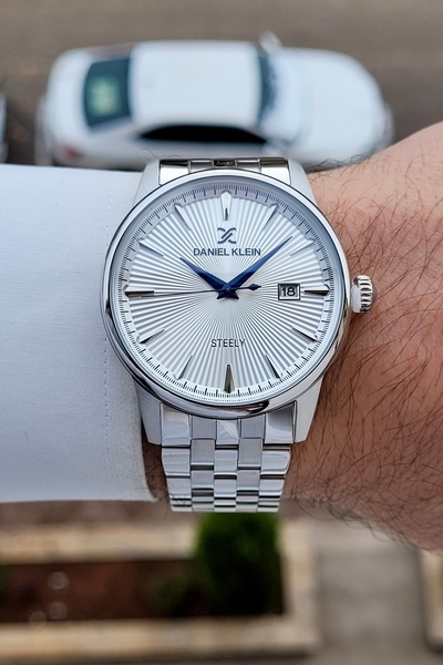 Daniel Klein Metallic Color 2 Year Warranty Stainless Full Steel Case Men's W...