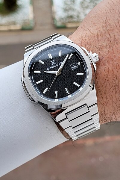 Daniel Klein 41 mm Men's Wristwatch with Black Dial Silver Color Band Gift Pa...