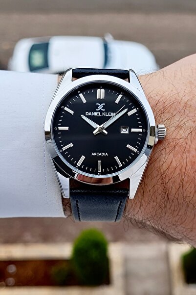 Daniel Klein Siyah Renk 2 Yıl Garantili Deri Kordon Erkek Kol Saati