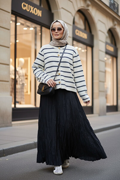 ASEL FASHİON Düğmeli Premium Çizgili Yumoş Triko Hırka Siyah