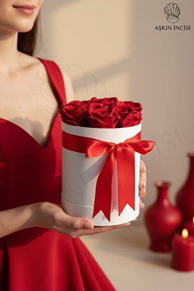 Aşkın İncisi Hediyelik Çiçek Sevgiliye Özel Hediye Gül Kutu Kırmızı Doğum Gün...