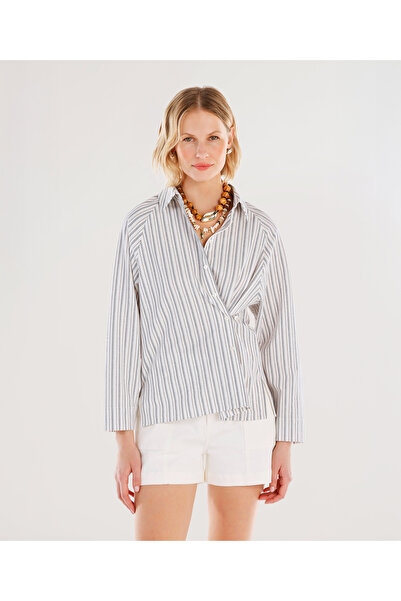 Yargıcı Yanları Yırtmaçlı Gömlek