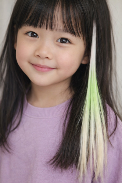 TAKIŞTIR Renkli Çıtçıtlı Tek Yan Postiş Renkli Saç Eklentisi (50 Cm)