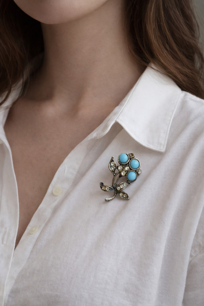 CANSU ODABAS CO Vintage Çiçek Formlu Turkuaz Taşlı Kristal Broş – Şık ve Zari...