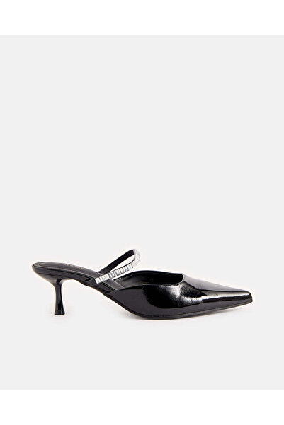 REDTAG حذاء نسائي أسود مزين