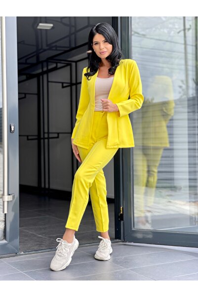 RAMONA BADESCU EXCLUSIVE Compleu elegant roz cu sacou cambrat și pantaloni co...