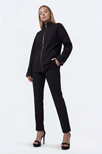 MAQ DESIGN Mock Neck Zippered Women's Jacket