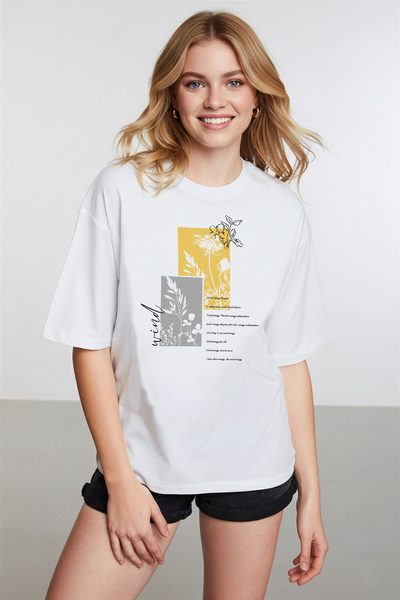 caddekombin Γυναικείο μπλουζάκι με λουλούδια με σχέδιο μπατίκ με τύπωμα με λα...