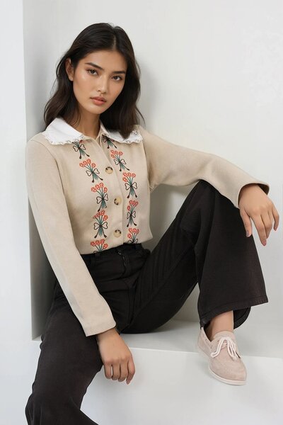 Trend Alaçatı Stili Women's Stone Lace Shirt Collar Embroidered Knitwear Card...