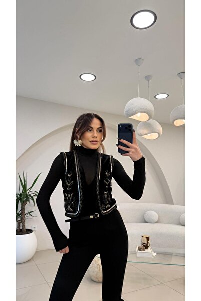 Şulenin Butiği TASARIM İŞLEMELİ KADİFE YELEK