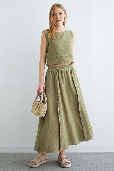 Fulla Moda Muslin 2-Piece Set with Elastic Waist and Tasseled Skirt